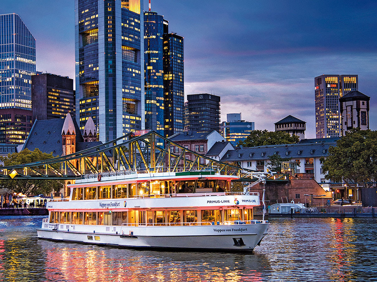 Frankfurt Skyline Boat Tour
